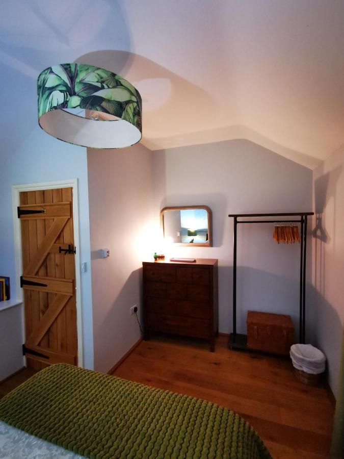 Ty Gwennol Near Gilfach Goch Apartment Ланбедър Екстериор снимка