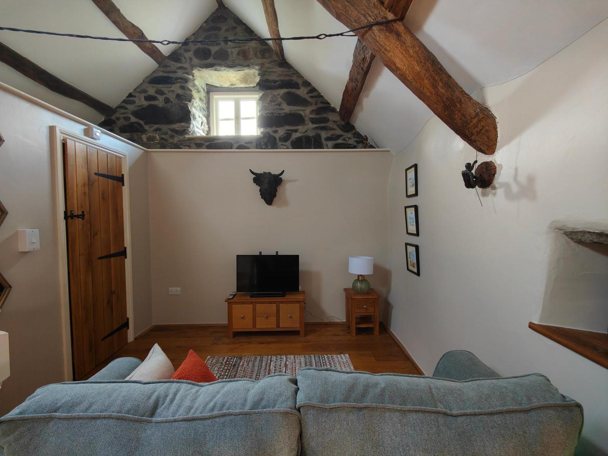 Ty Gwennol Near Gilfach Goch Apartment Ланбедър Екстериор снимка